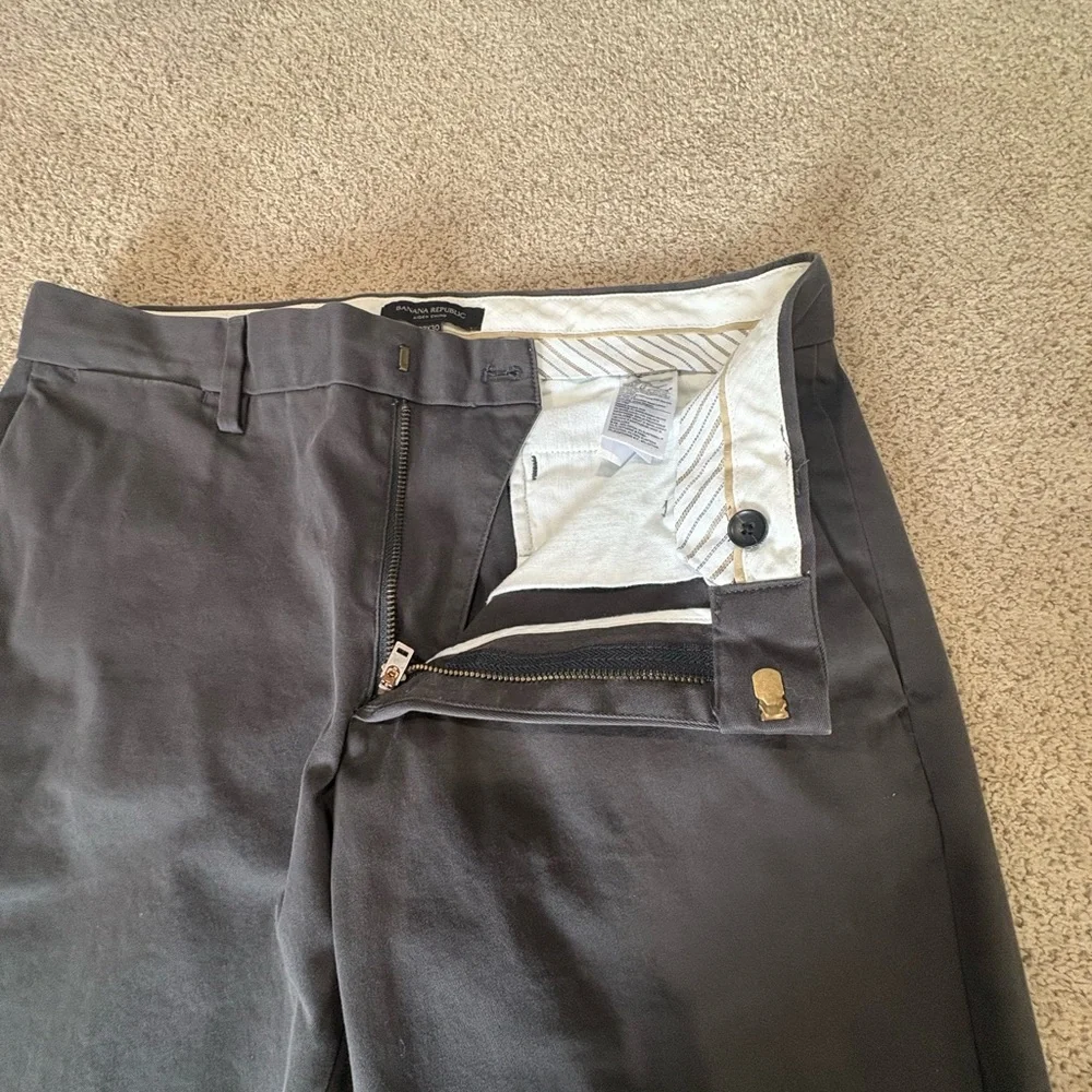 Banana Republic Men's Aiden Chino Charcoal Gray Dress Pants Men’s Size 32 X 30